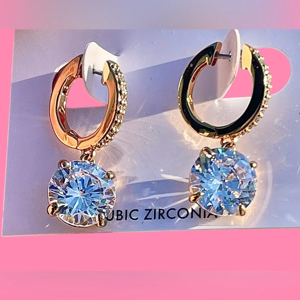 Kate Spade NWT Crystal Drop Gold hoop Huggies Earrings Brilliant CubicZirconia - Picture 3 of 10